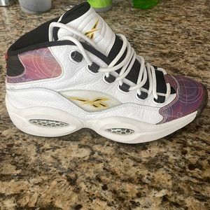Reebok White / Purple Question Lows - Mid